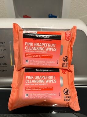 Neutrogena Pink Grapefruit Cleansing acne Wipes - Peach Coral Packs